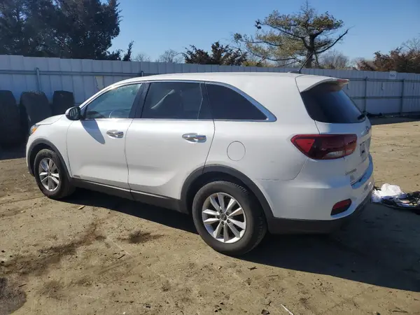 5XYPGDA30KG449394 2019 KIA SORENTO - Image 2