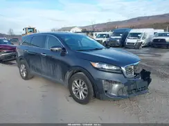 5XYPGDA30KG451663 2019 KIA SORENTO