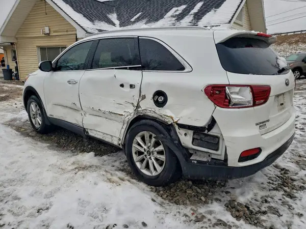 5XYPGDA30KG452750 2019 KIA SORENTO - Image 2
