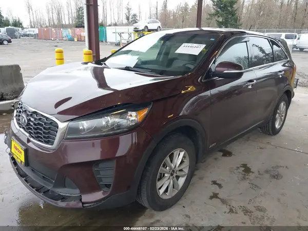 5XYPGDA30KG453493 2019 KIA SORENTO - Image 2