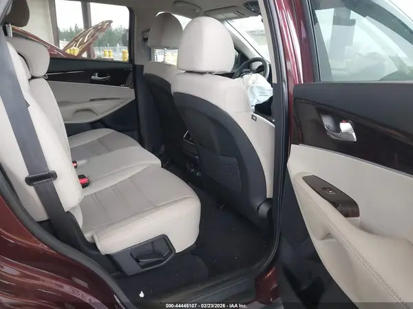 5XYPGDA30KG453493 2019 KIA SORENTO - Image 8