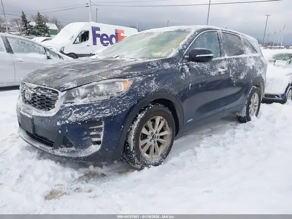 5XYPGDA30KG462369 2019 KIA SORENTO - Image 2