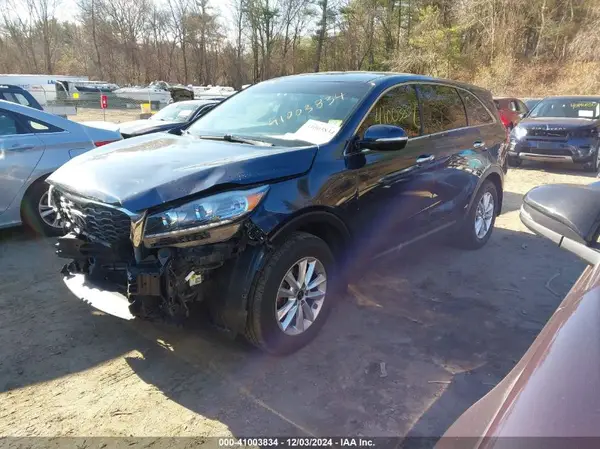 5XYPGDA30KG469564 2019 KIA SORENTO - Image 2
