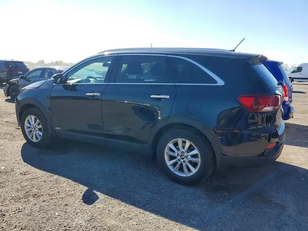 5XYPGDA30KG470651 2019 KIA SORENTO - Image 2