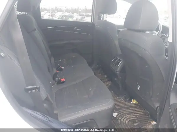 5XYPGDA30KG484288 2019 KIA SORENTO - Image 8