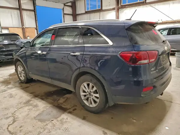 5XYPGDA30KG502207 2019 KIA SORENTO - Image 2