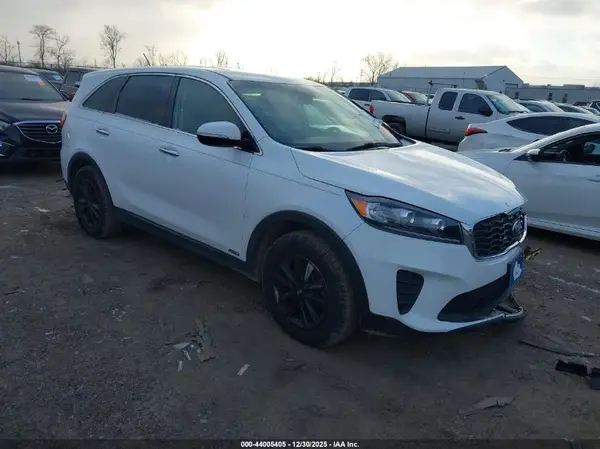 5XYPGDA30KG507858 2019 KIA SORENTO - Image 1
