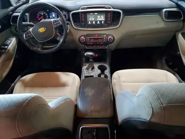 5XYPGDA30KG523056 2019 KIA SORENTO - Image 8