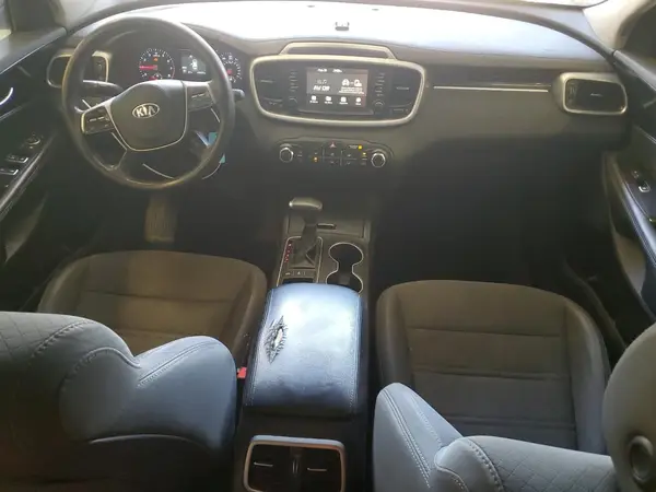 5XYPGDA30KG525079 2019 KIA SORENTO - Image 8