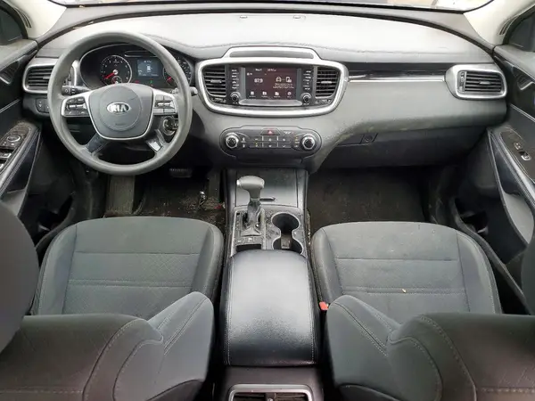5XYPGDA30KG531769 2019 KIA SORENTO - Image 8