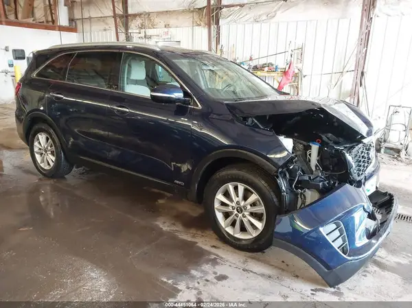 5XYPGDA30KG546935 2019 KIA SORENTO - Image 1