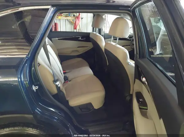 5XYPGDA30KG546935 2019 KIA SORENTO - Image 8
