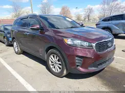 5XYPGDA30KG563282 2019 KIA SORENTO