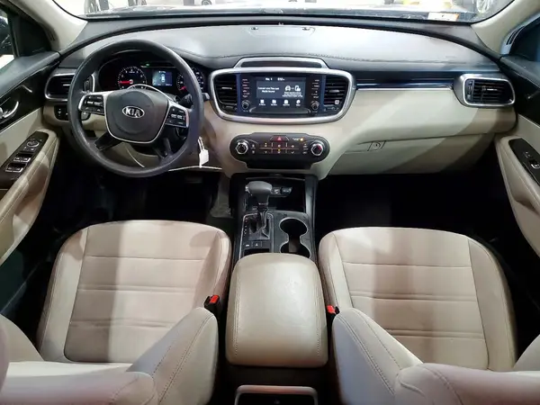 5XYPGDA30KG570359 2019 KIA SORENTO - Image 8