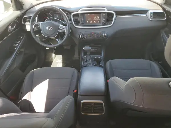 5XYPGDA30KG574203 2019 KIA SORENTO - Image 8