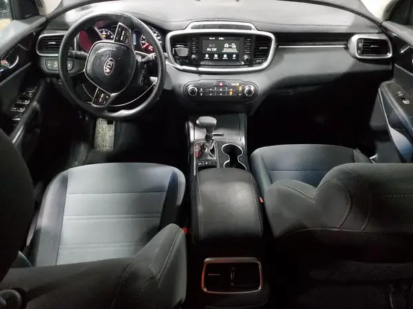 5XYPGDA30KG574928 2019 KIA SORENTO - Image 8