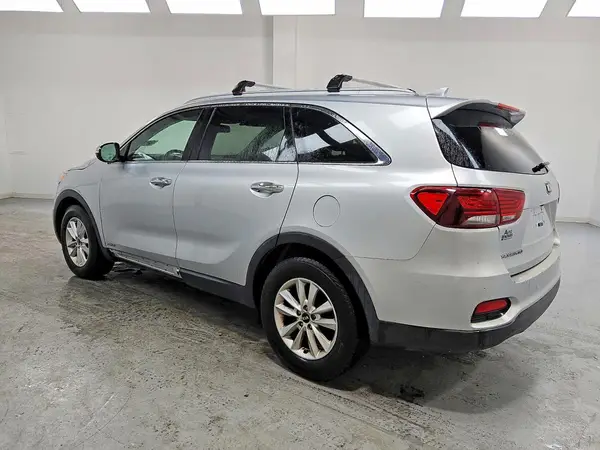 5XYPGDA30KG592345 2019 KIA SORENTO - Image 2