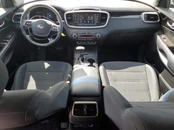5XYPGDA30KG603831 2019 KIA SORENTO - Image 8