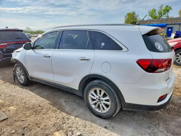 5XYPGDA30LG637172 2020 KIA SORENTO - Image 2
