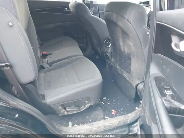 5XYPGDA30LG638712 2020 KIA SORENTO - Image 8
