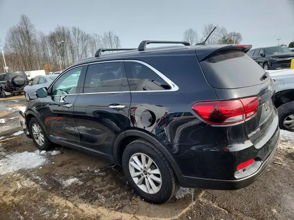 5XYPGDA30LG650682 2020 KIA SORENTO - Image 2