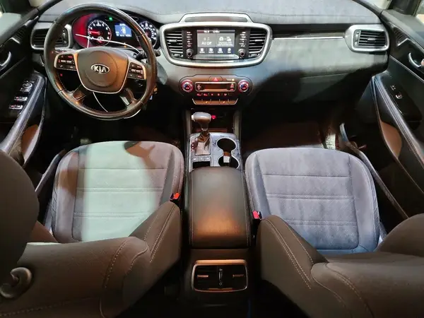 5XYPGDA30LG661696 2020 KIA SORENTO - Image 8