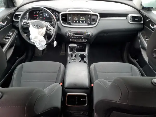 5XYPGDA30LG675369 2020 KIA SORENTO - Image 8