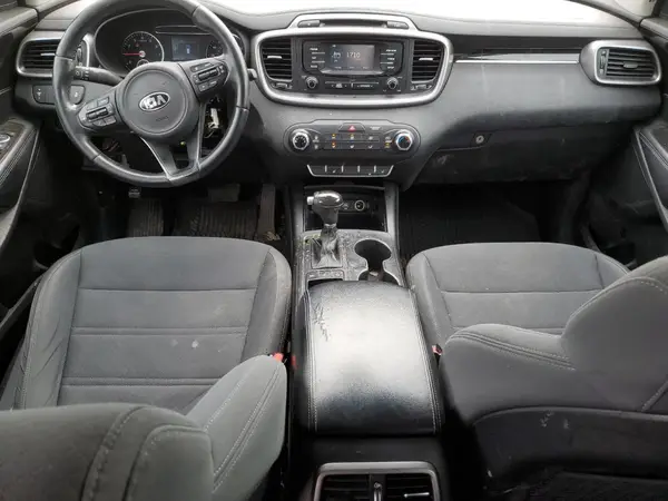 5XYPGDA31GG010485 2016 KIA SORENTO - Image 8