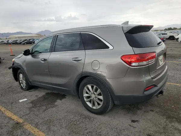5XYPGDA31GG018795 2016 KIA SORENTO - Image 2