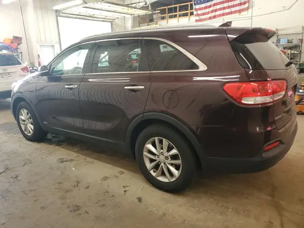 5XYPGDA31GG027044 2016 KIA SORENTO - Image 2