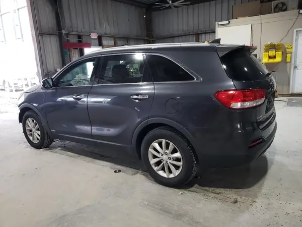 5XYPGDA31GG027805 2016 KIA SORENTO - Image 2
