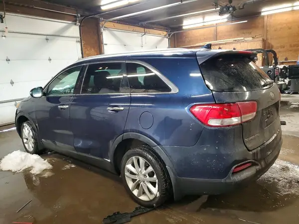 5XYPGDA31GG034205 2016 KIA SORENTO - Image 2
