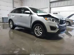 5XYPGDA31GG035385 2016 KIA SORENTO