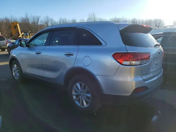 5XYPGDA31GG037332 2016 KIA SORENTO - Image 2