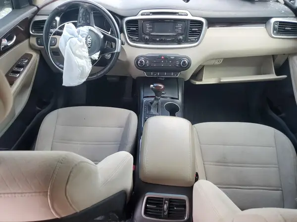 5XYPGDA31GG044054 2016 KIA SORENTO - Image 8