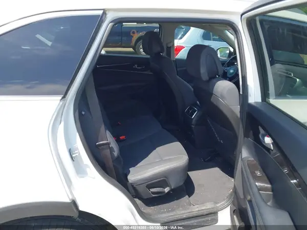 5XYPGDA31GG044099 2016 KIA SORENTO - Image 8