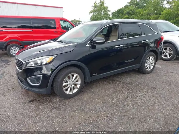 5XYPGDA31GG044250 2016 KIA SORENTO - Image 2