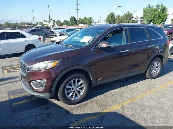 5XYPGDA31GG044443 2016 KIA SORENTO - Image 2