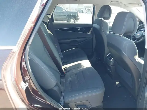 5XYPGDA31GG044443 2016 KIA SORENTO - Image 8