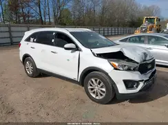 5XYPGDA31GG045978 2016 KIA SORENTO