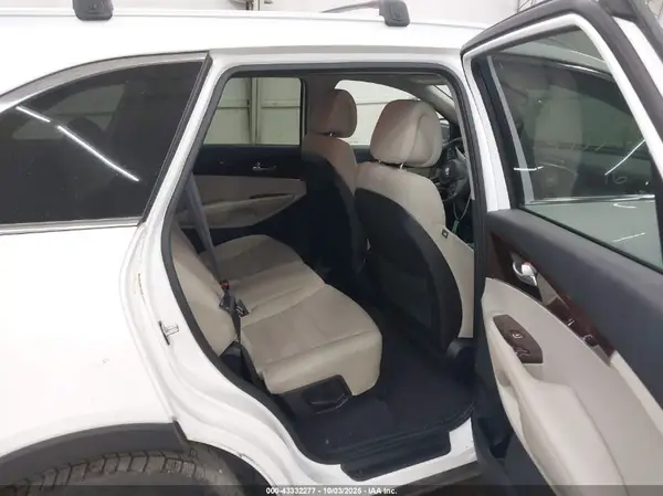 5XYPGDA31GG050792 2016 KIA SORENTO - Image 8