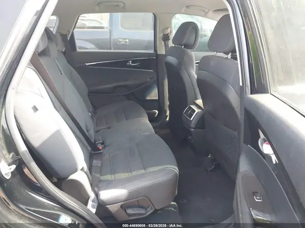 5XYPGDA31GG054776 2016 KIA SORENTO - Image 8