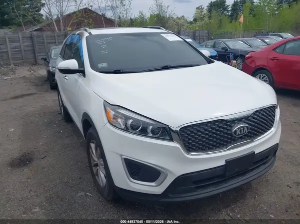 5XYPGDA31GG055667 2016 KIA SORENTO - Image 1