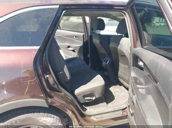 5XYPGDA31GG056091 2016 KIA SORENTO - Image 8