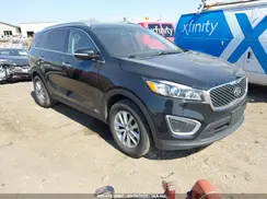 5XYPGDA31GG057886 2016 KIA SORENTO
