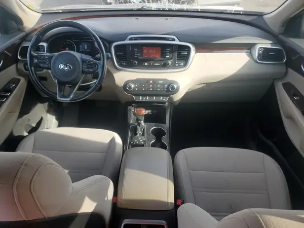 5XYPGDA31GG068063 2016 KIA SORENTO - Image 8