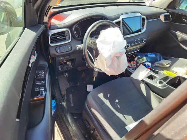 5XYPGDA31GG082030 2016 KIA SORENTO - Image 8