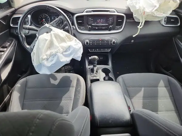 5XYPGDA31GG098308 2016 KIA SORENTO - Image 8