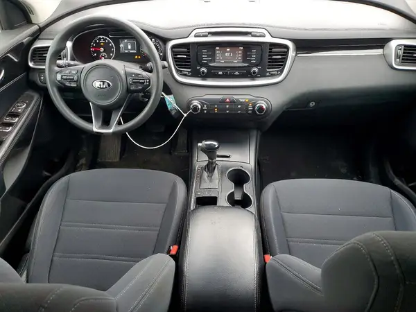 5XYPGDA31GG102261 2016 KIA SORENTO - Image 8