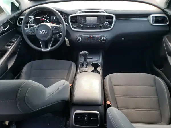 5XYPGDA31GG127600 2016 KIA SORENTO - Image 8